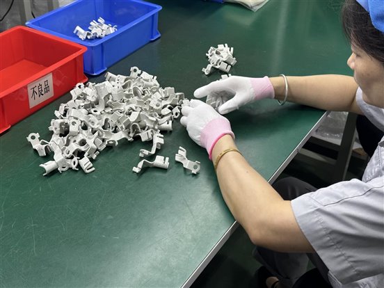 2-大端子过治具全检